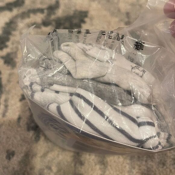 Simple Joys by Carter's Unisex Long-Sleeve Bodysuit, Pack of 5 - Picture 5 of 5